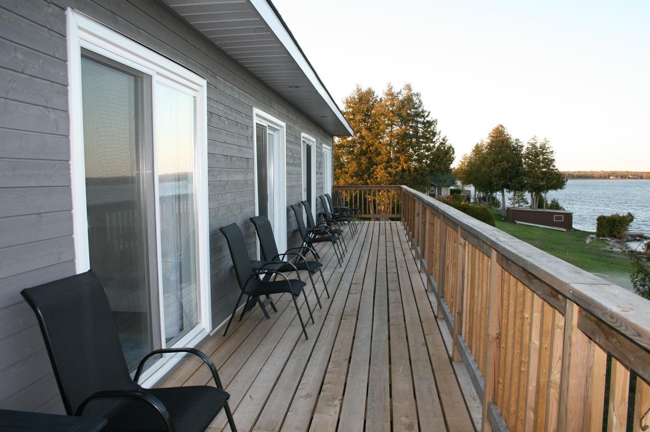 Tamarac Island Motel Stokes Bay Buitenkant foto